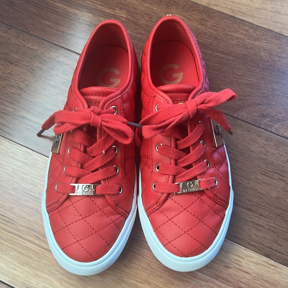 G By Guess Red Shoes Sz6 - Picture 2 of 8